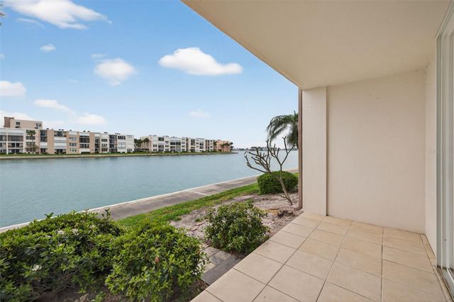 7540 BAY ISLAND DRIVE S 160, South Pasadena, FL 33707