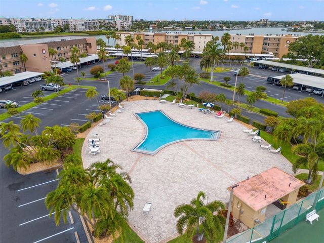 7540 BAY ISLAND DRIVE S 160, South Pasadena, FL 33707