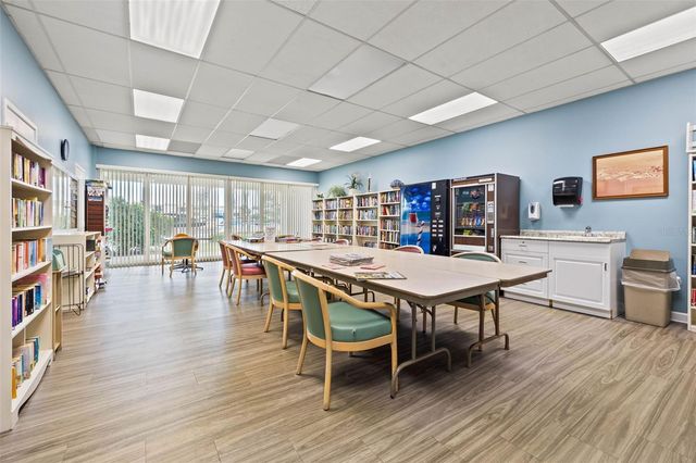 7540 BAY ISLAND DRIVE S 160, South Pasadena, FL 33707