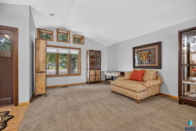 3006 E Marson Dr Drive, Sioux Falls, SD 57103