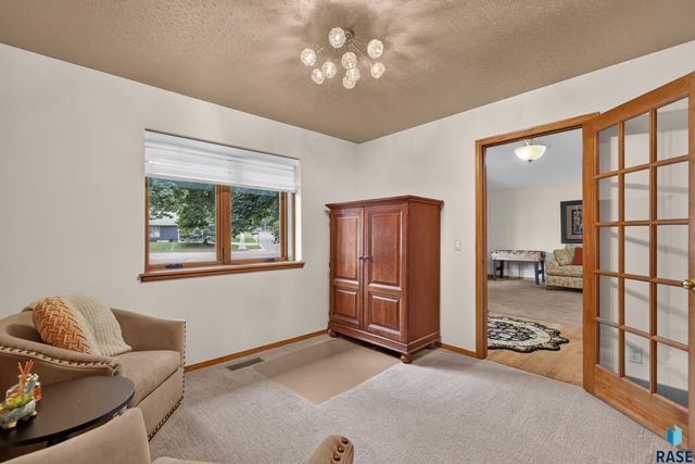 3006 E Marson Dr Drive, Sioux Falls, SD 57103