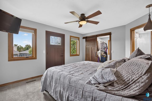3006 E Marson Dr Drive, Sioux Falls, SD 57103