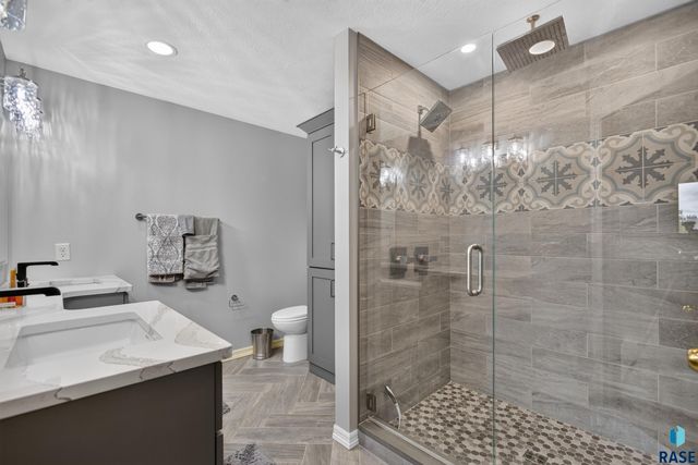 3006 E Marson Dr Drive, Sioux Falls, SD 57103