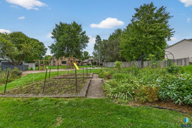 3006 E Marson Dr Drive, Sioux Falls, SD 57103