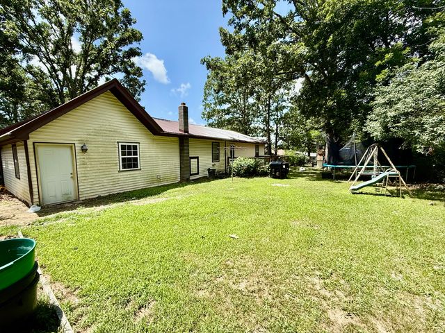 651 Plainview Drive, Houston, MO 65483