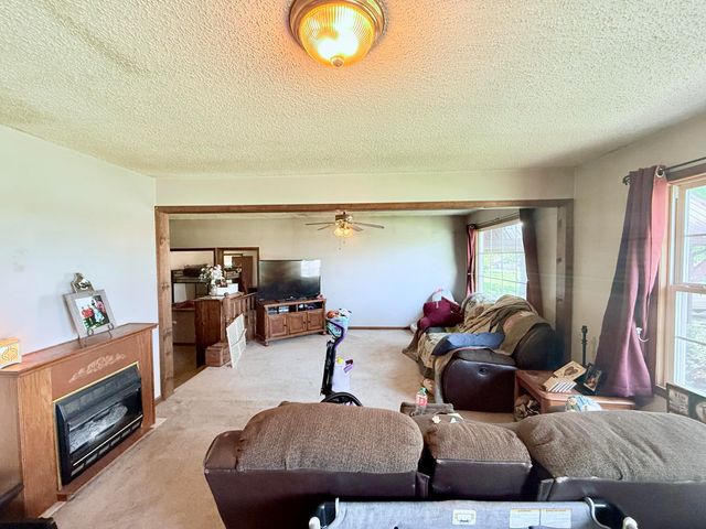 651 Plainview Drive, Houston, MO 65483