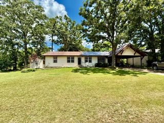 651 Plainview Drive, Houston, MO 65483