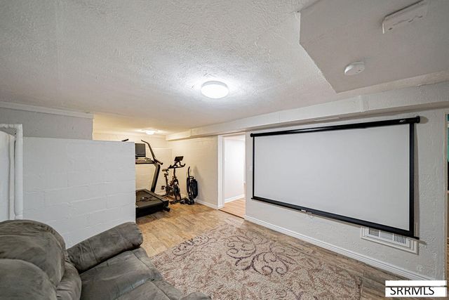 937 E 13th Street, Idaho Falls, ID 83404