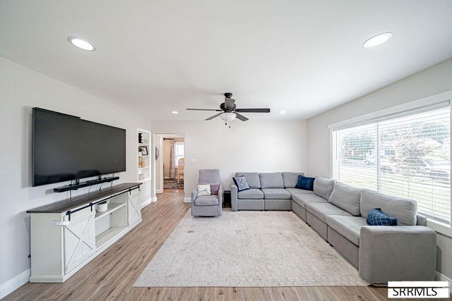 937 E 13th Street, Idaho Falls, ID 83404