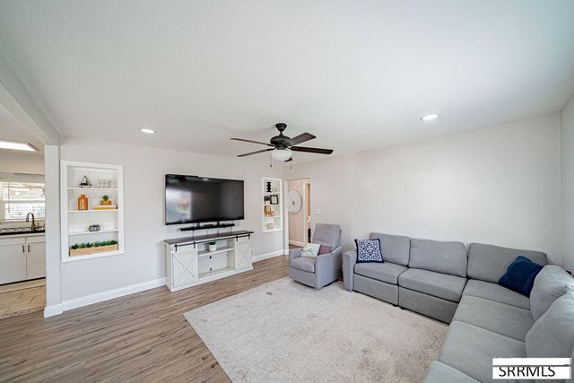 937 E 13th Street, Idaho Falls, ID 83404