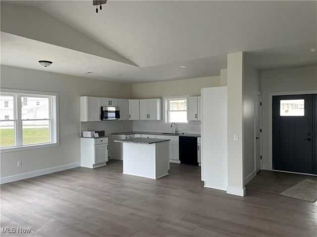 1028 Ohio Avenue, Ashtabula, OH 44004