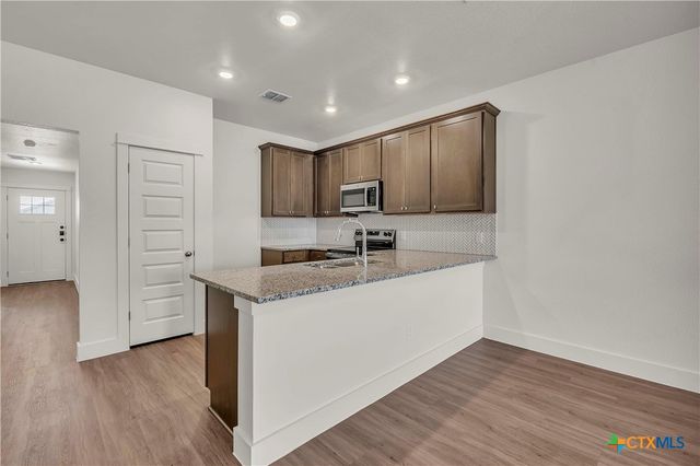 610 Campus Street, Troy, TX 76579