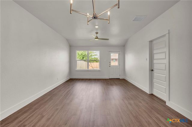 610 Campus Street, Troy, TX 76579