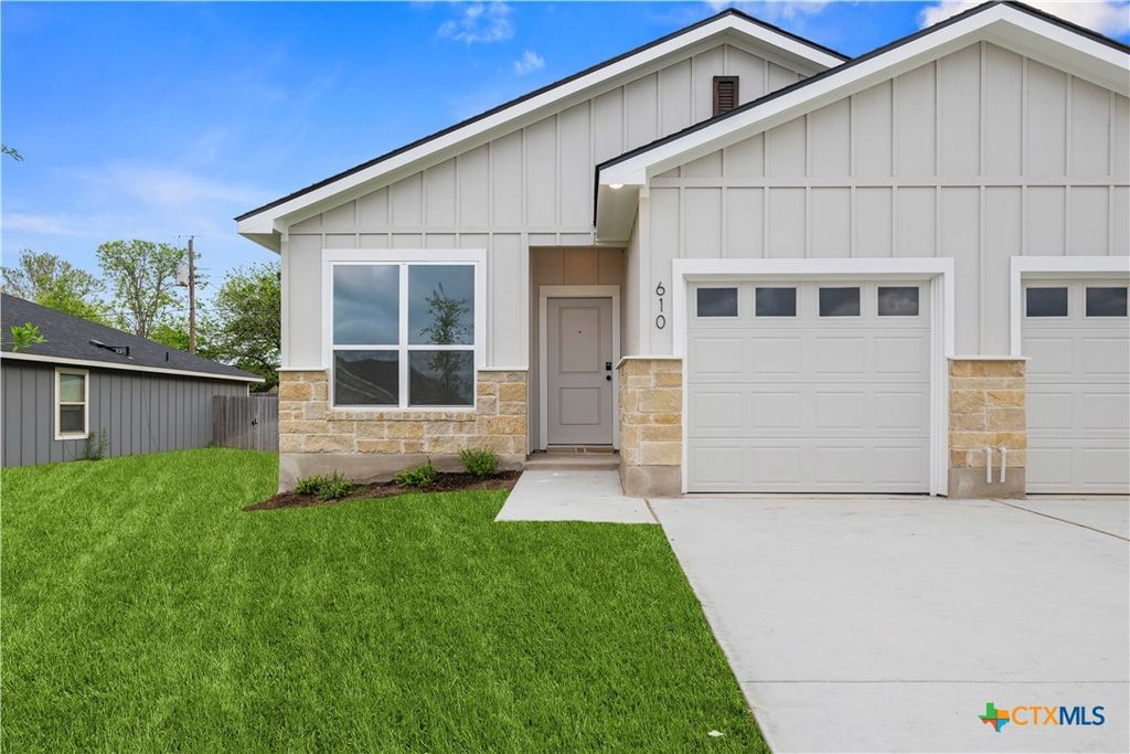 610 Campus Street, Troy, TX 76579