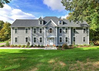 78 Old Tree Farm Lane, Trumbull, CT 06611