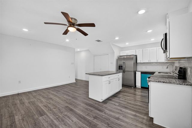 8637 Peachtree Street B, Houston, TX 77016