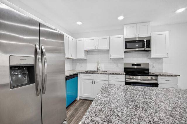 8637 Peachtree Street B, Houston, TX 77016