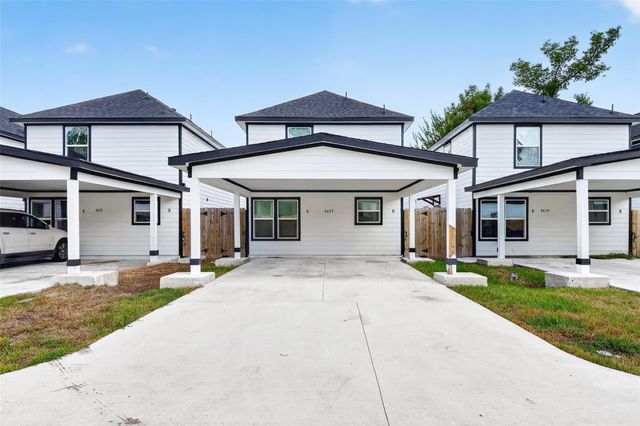 8637 Peachtree Street B, Houston, TX 77016