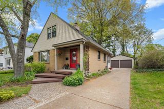 1730 Cambridge Drive, Grand Rapids, MI 49506
