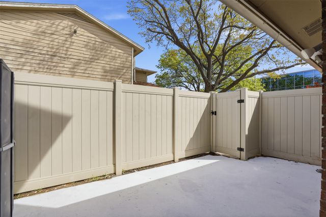 2240 Tarpley Road 293, Carrollton, TX 75006