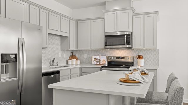122 Kenmore Circle, Perry, GA 31069