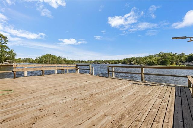 337 Riverbend Drive, Mobile, AL 36605