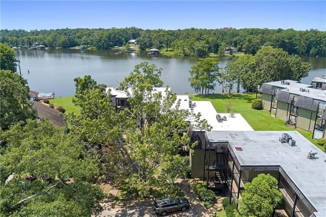 337 Riverbend Drive, Mobile, AL 36605