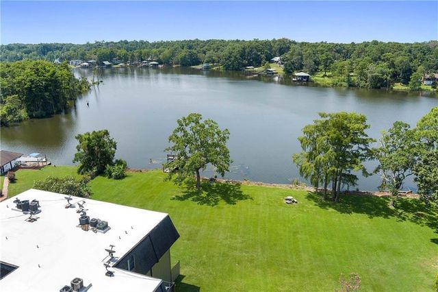 337 Riverbend Drive, Mobile, AL 36605