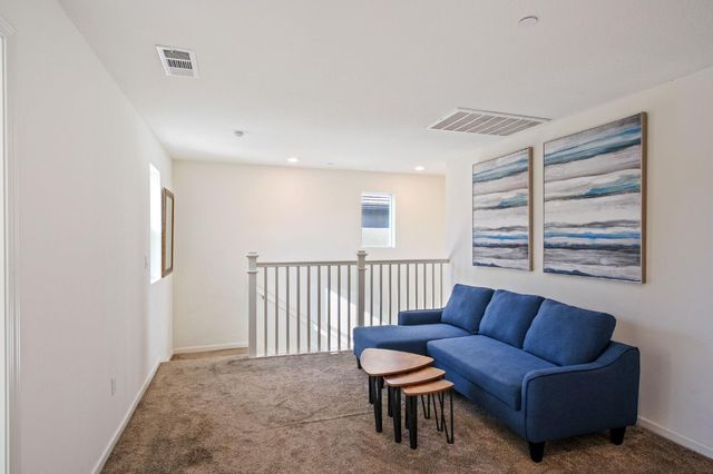 767 Day Break Way, Ceres, CA 95307