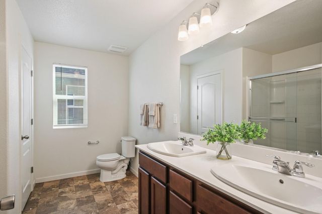 767 Day Break Way, Ceres, CA 95307