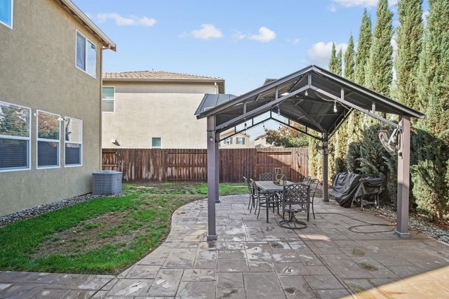 767 Day Break Way, Ceres, CA 95307