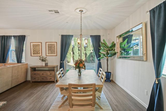 767 Day Break Way, Ceres, CA 95307