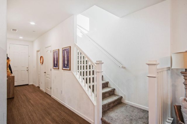 767 Day Break Way, Ceres, CA 95307