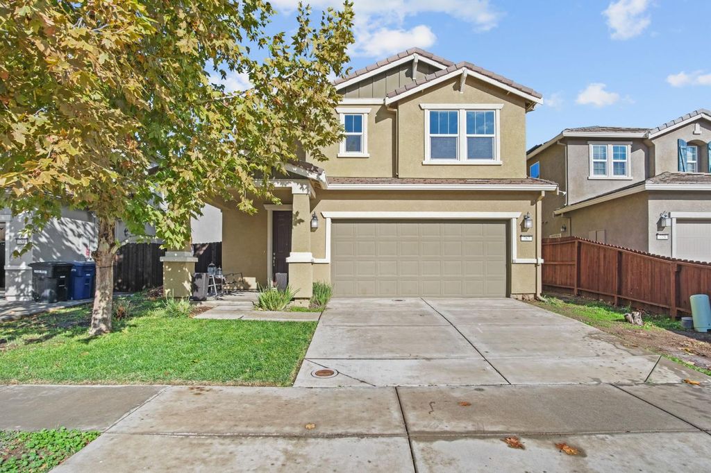 767 Day Break Way, Ceres, CA 95307