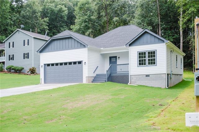 135 Harriette Drive, Stockbridge, GA 30281