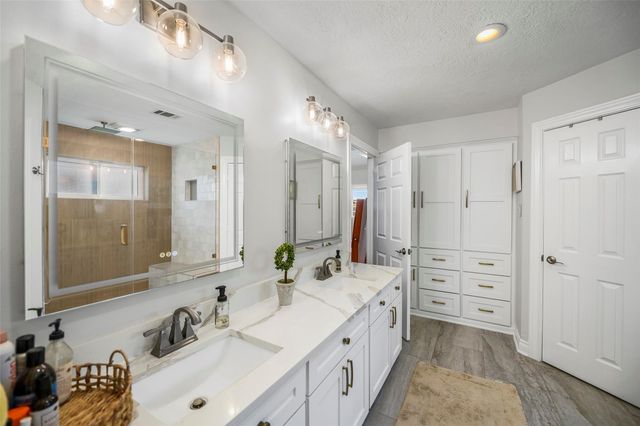 12176 Sagittarius Drive E, Willis, TX 77318