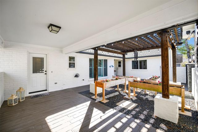 12176 Sagittarius Drive E, Willis, TX 77318