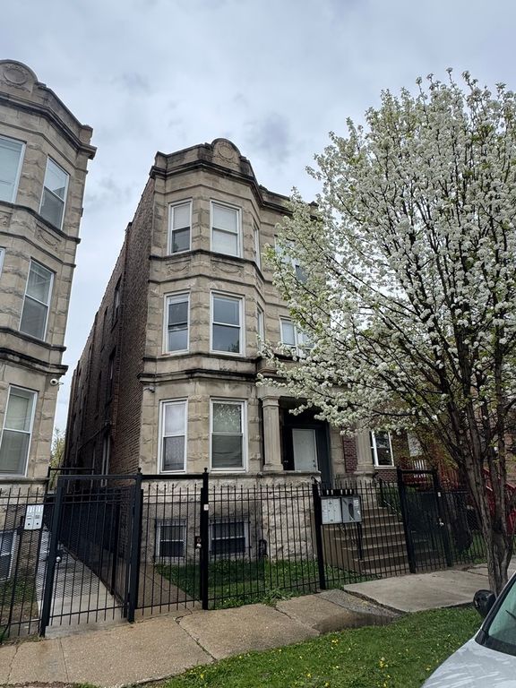 3548 W 13th Place 2F, Chicago, IL 60623