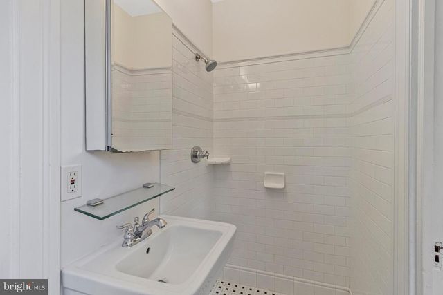 5334 NEBRASKA AVE NW, Washington, DC 20015