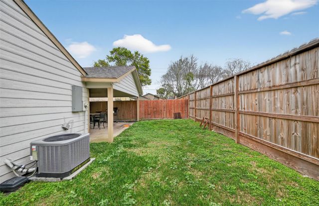 11230 Bandlon Drive, Houston, TX 77072