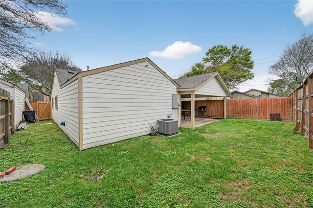 11230 Bandlon Drive, Houston, TX 77072