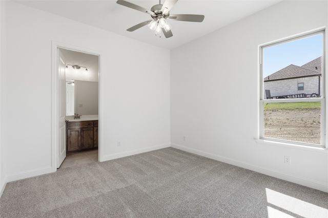131 Oak Meadow Lane, Weatherford, TX 76085