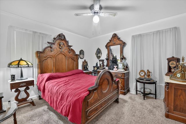 1114 Burlington Drive, Mount Clemens, MI 48043