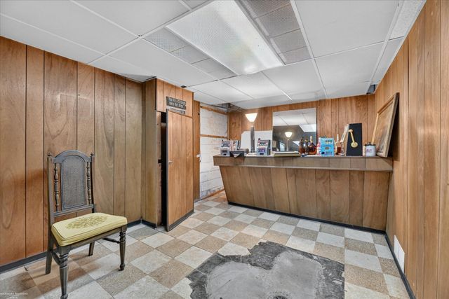 1114 Burlington Drive, Mount Clemens, MI 48043