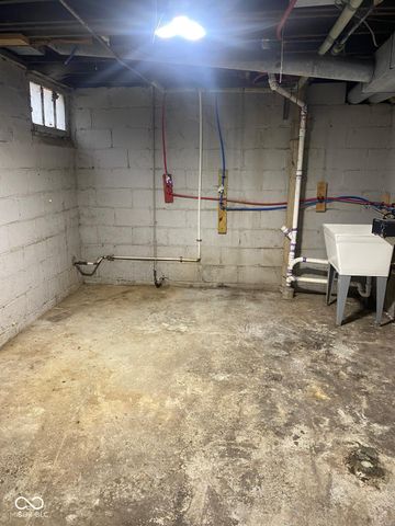 923 W 32nd Street, Indianapolis, IN 46208