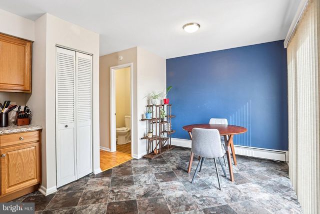 2402 WALNUT RIDGE EST, Pottstown, PA 19464