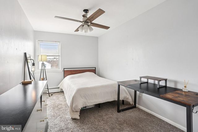 2402 WALNUT RIDGE EST, Pottstown, PA 19464