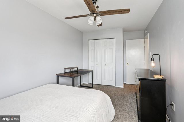 2402 WALNUT RIDGE EST, Pottstown, PA 19464