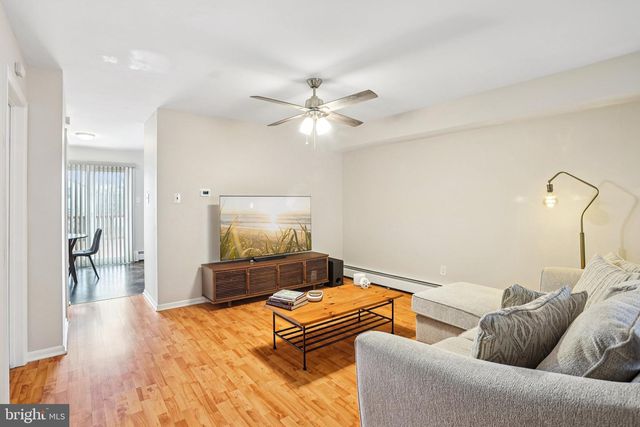 2402 WALNUT RIDGE EST, Pottstown, PA 19464