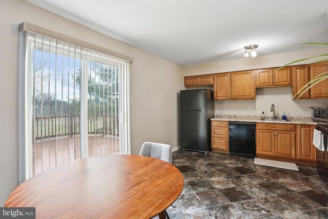 2402 WALNUT RIDGE EST, Pottstown, PA 19464